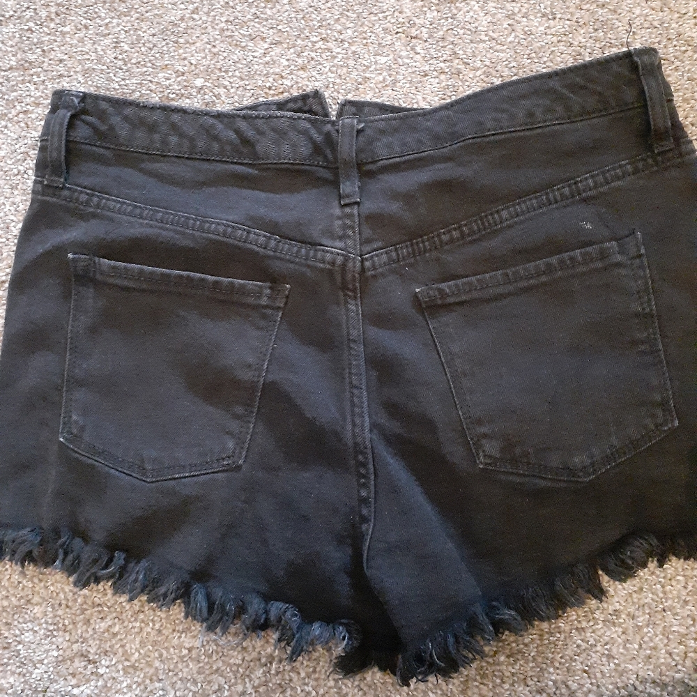 Shorts - Picture 2 of 2